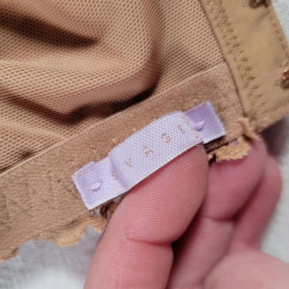 savage x fenty tan lace underwire padded push up bra 42D nwot intimates bras - Picture 7 of 9